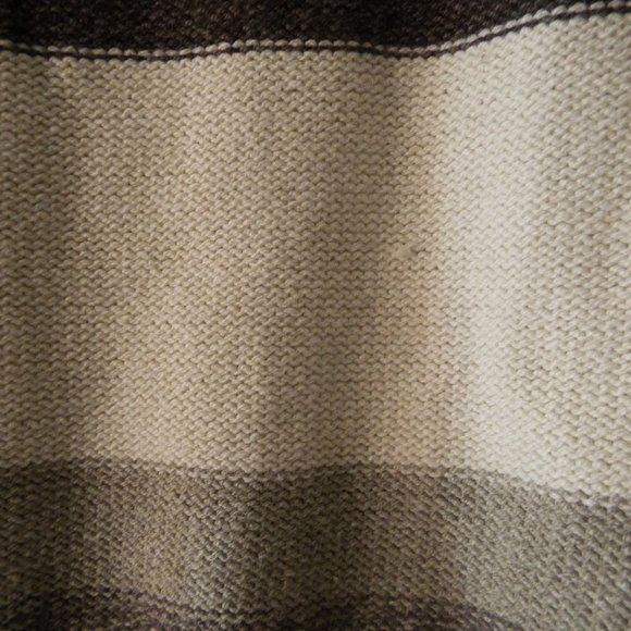 Retrofit Long Sleeve Sweater Boys L 3 Button Top New With Tags - Picture 8 of 8